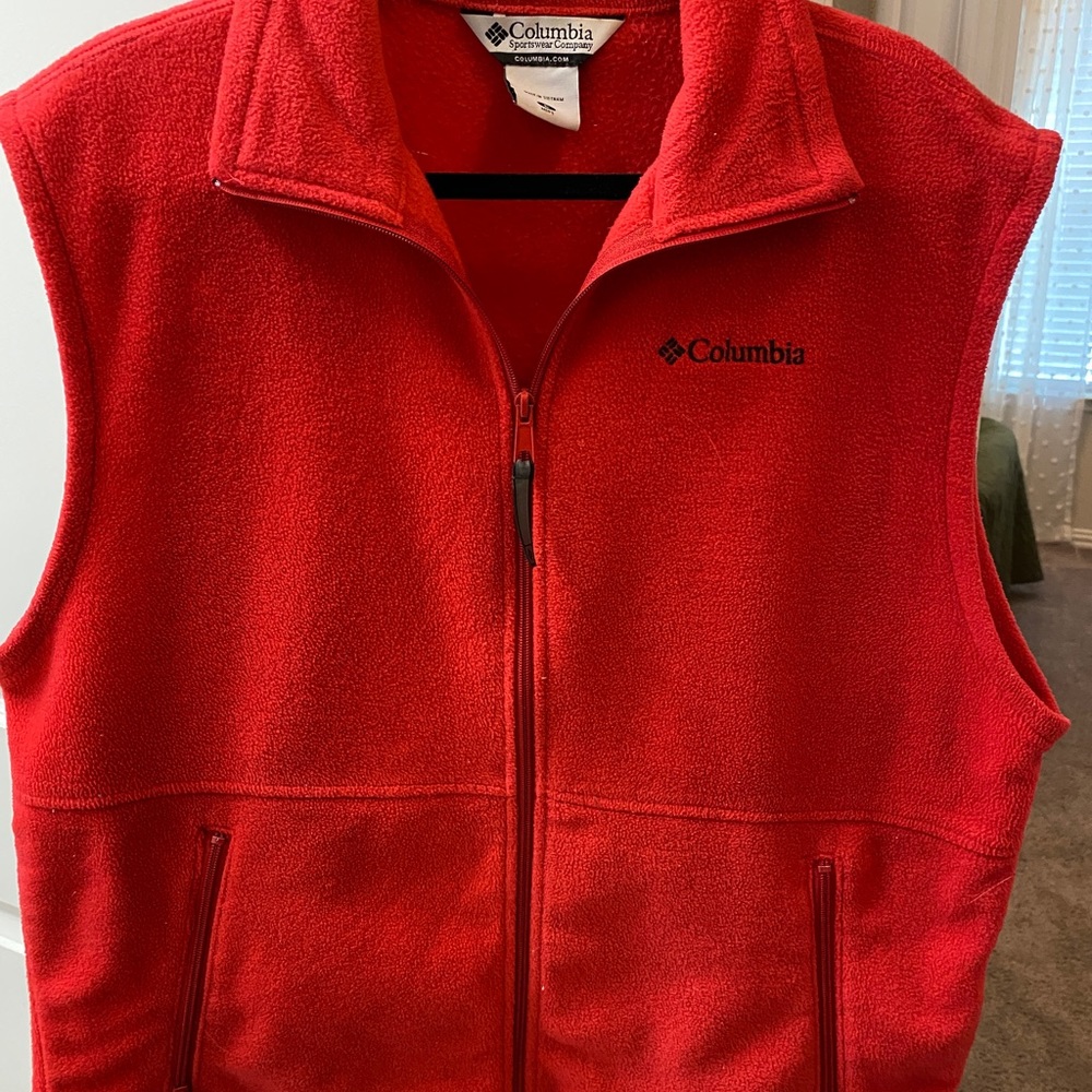 Columbia brand fleece vest. Red. Men’s size large.